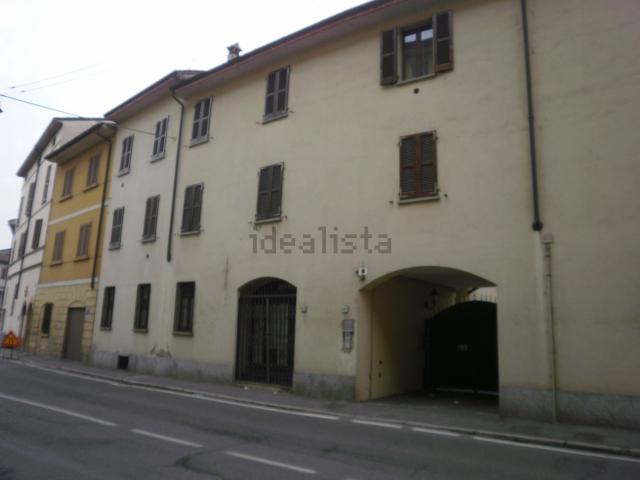 Locale Commerciale in affitto a Cremona, Lombardia