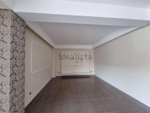 Locale Commerciale in affitto a Dulcino, Calabria