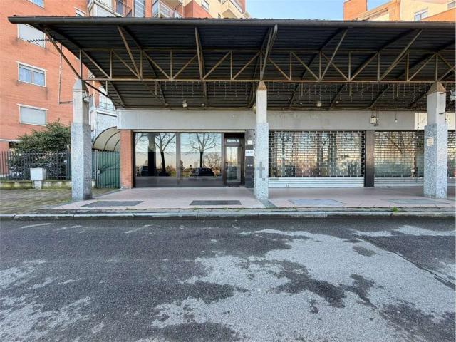 Locale Commerciale in affitto a Piemonte, Torino