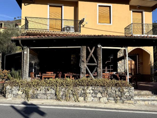 Locale Commerciale in affitto a Garlenda, Liguria