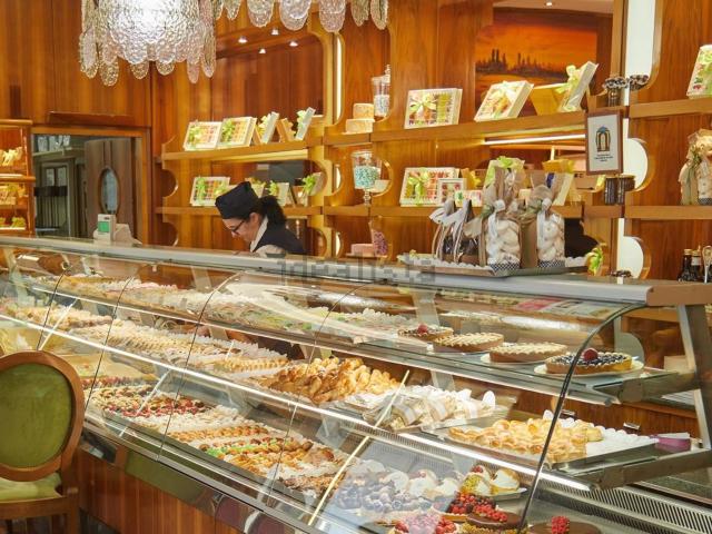 Locale Commerciale in affitto a Ponte a Niccheri, Bagno A Ripoli