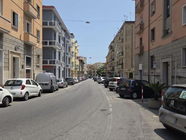 Locale Commerciale in affitto a Pontepiccolo, Calabria