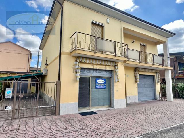 Locale Commerciale in affitto a Molinella, Reggio Emilia