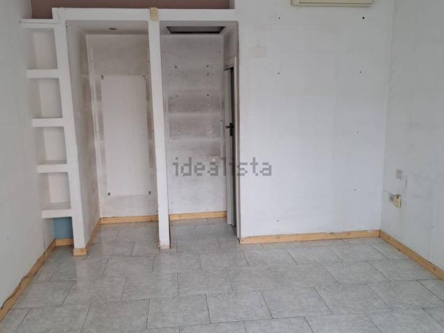 Locale Commerciale in affitto a San Giorgio A Cremano, Campania