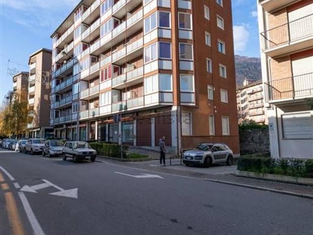 Locale Commerciale in affitto a Colda, Sondrio