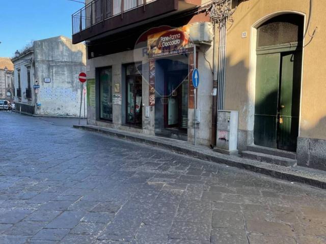 Locale Commerciale in affitto a Santa Caterina, Acireale