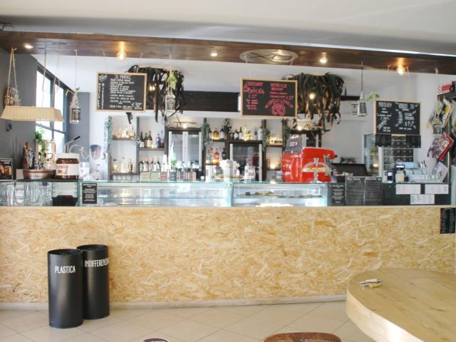 Locale Commerciale in affitto a Villanova, Viterbo