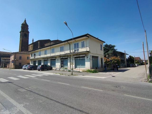 Locale Commerciale in affitto a Casaleone, Veneto