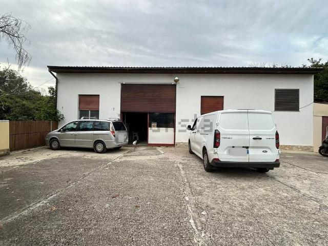 Locale Commerciale in affitto a Iconicella, Lanciano