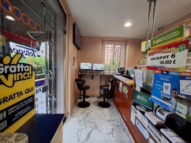 Locale Commerciale in affitto a Spoleto, Umbria