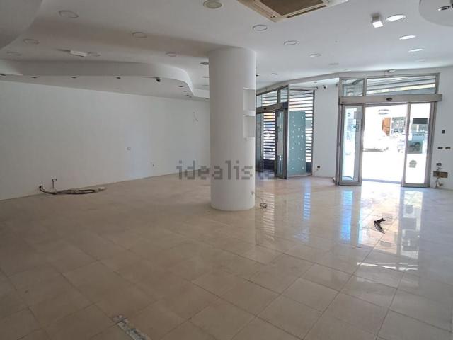 Locale Commerciale in affitto a Perriera, Sciacca