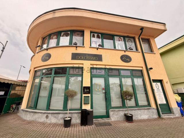 Locale Commerciale in affitto a Piemonte, Torino