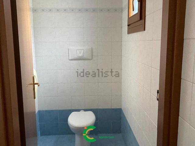 Locale Commerciale in affitto a Fonte, Loria