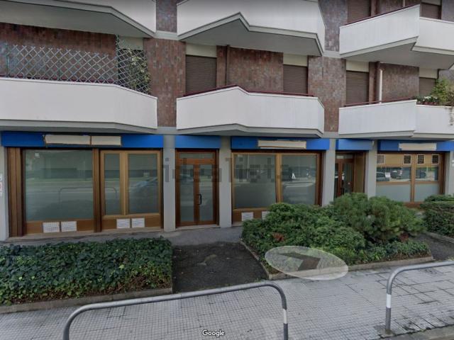 Locale Commerciale in affitto a Madonna Pellegrina, Padova