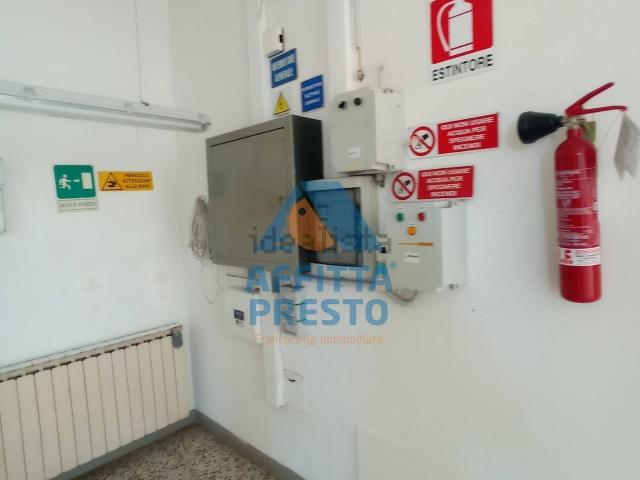Locale Commerciale in affitto a Unione dei Comuni Circondario dell'Empolese Valdelsa, Vinci