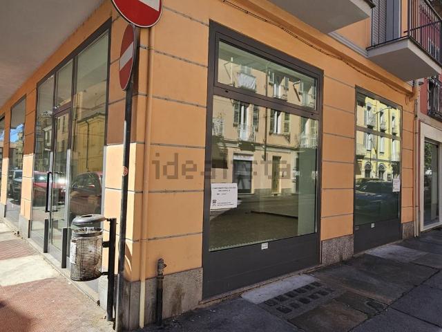 Locale Commerciale in affitto a Piemonte, Asti