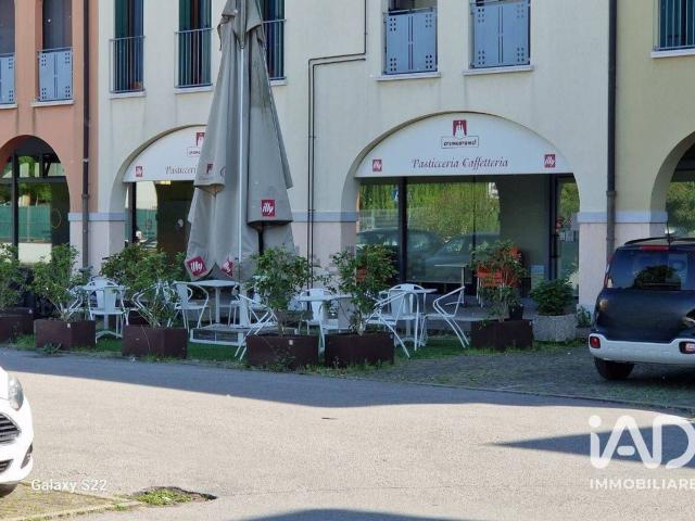 Locale Commerciale in affitto a Tombolo, Veneto