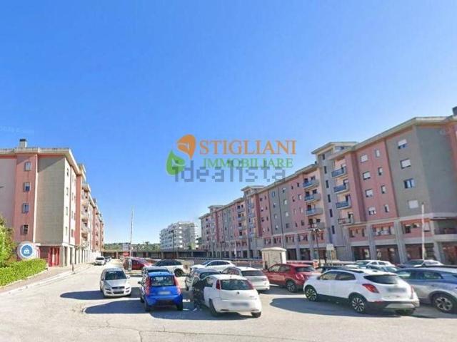 Locale Commerciale in affitto a Campobasso, Molise