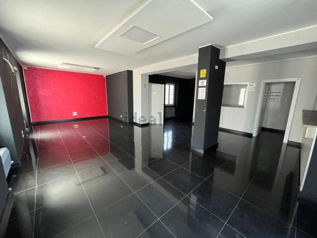 Locale Commerciale in affitto a Piemonte, Alessandria