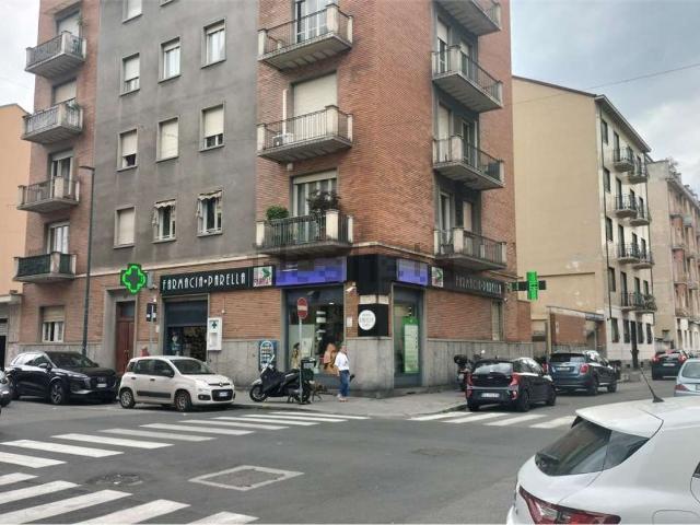 Locale Commerciale in affitto a Circoscrizione 4, Piemonte