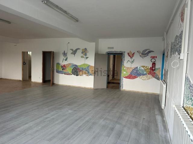Locale Commerciale in affitto a Pozzillo, Marano Di Napoli