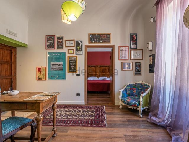 Locale Commerciale in affitto a I Circoscrizione, Palermo