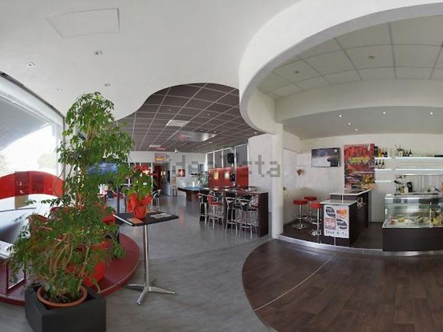 Locale Commerciale in affitto a Casarsa Della Delizia, Friuli-Venezia Giulia