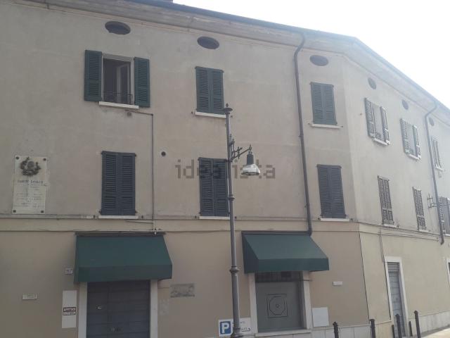 Locale Commerciale in affitto a Zona Est, Brescia