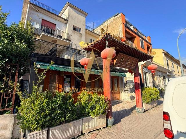 Locale Commerciale in affitto a Casagiove, Campania