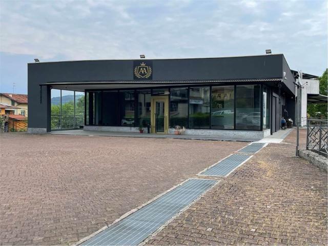 Locale Commerciale in affitto a Campagnola, Piemonte