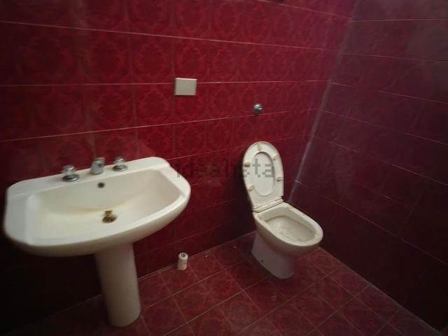 Locale Commerciale in affitto a Sant'Antonio, Calabria