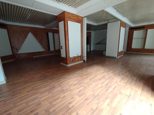 Locale Commerciale in affitto a Caltanissetta, Sicilia