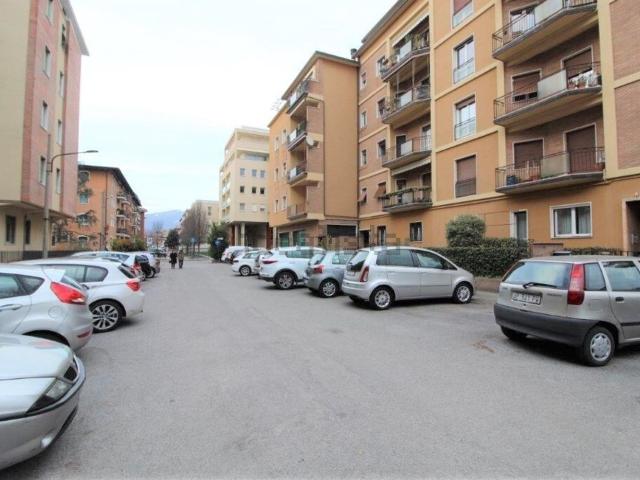 Locale Commerciale in affitto a Zona Nord, Brescia