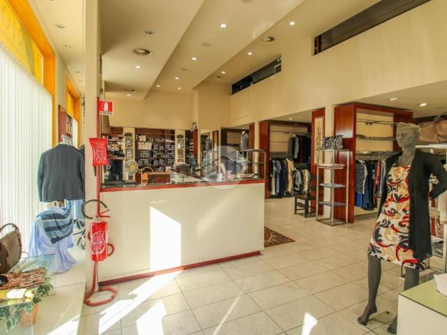 Locale Commerciale in affitto a Cascina Branduzza, Sant'angelo Lodigiano