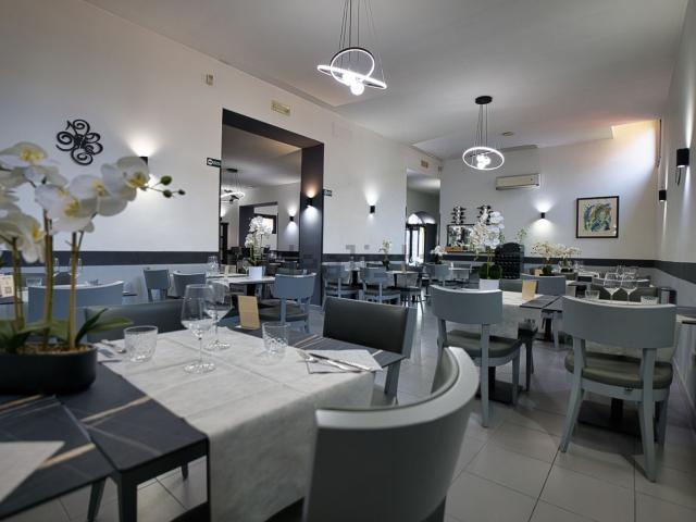 Locale Commerciale in affitto a De Matthaeis, Frosinone