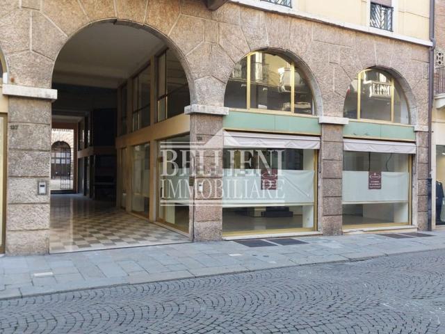 Locale Commerciale in affitto a San Biagio, Vicenza
