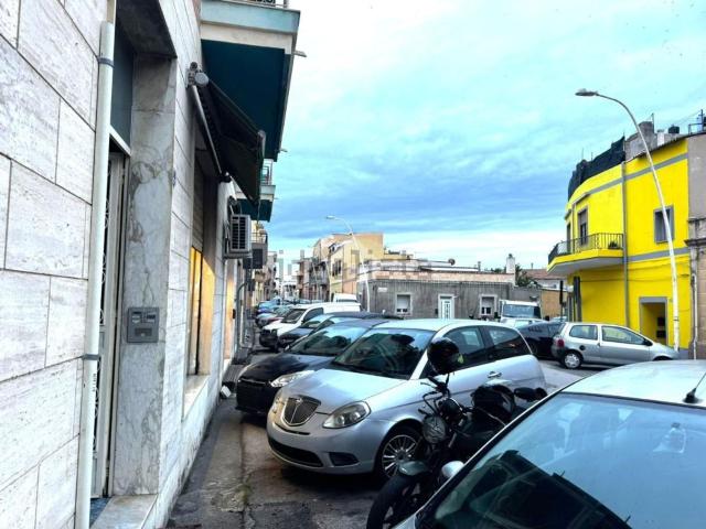 Locale Commerciale in affitto a San Giuseppe - Santa Teresa - Parteolla, Cagliari