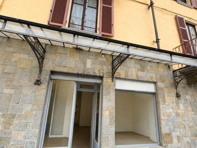 Locale Commerciale in affitto a Dronero, Cuneo