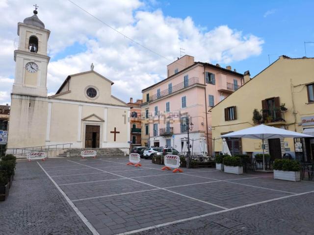 Locale Commerciale in affitto a Roma Capitale, Lazio