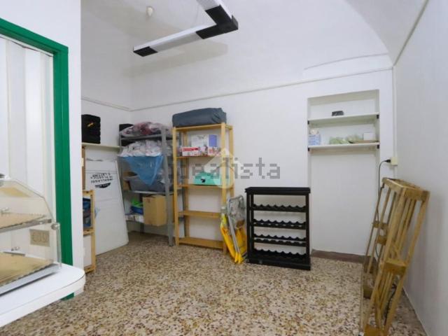 Locale Commerciale in affitto a Piemonte, Alessandria