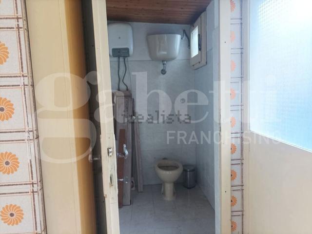 Locale Commerciale in affitto a Sant'Antonio, Quartu Sant'elena