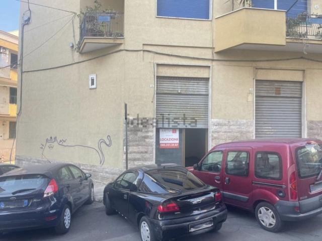 Locale Commerciale in affitto a Puglia, Taranto