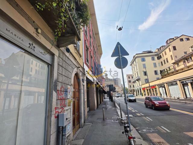 Locale Commerciale in affitto a Municipio 1, Milano
