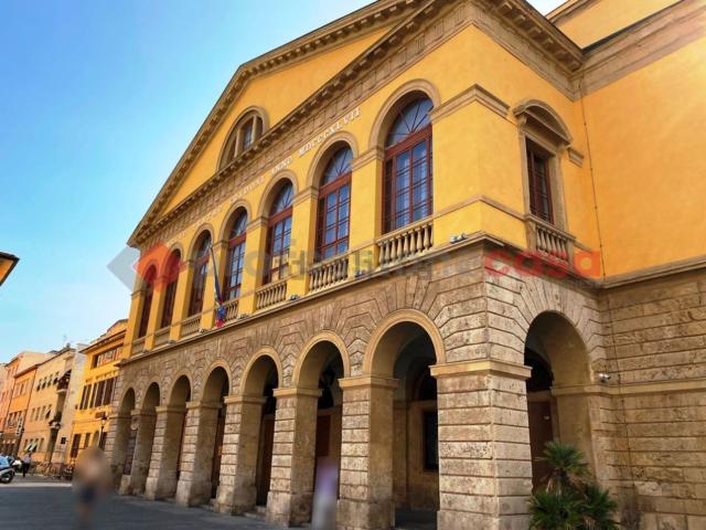 Locale Commerciale in affitto a Livorno, Toscana