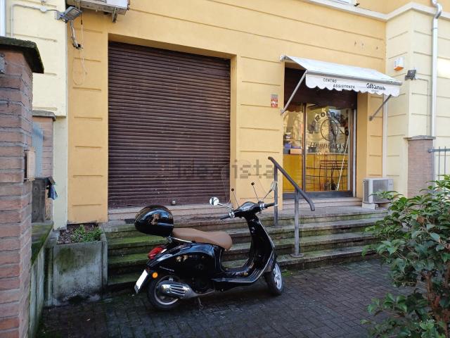 Locale Commerciale in affitto a Parma