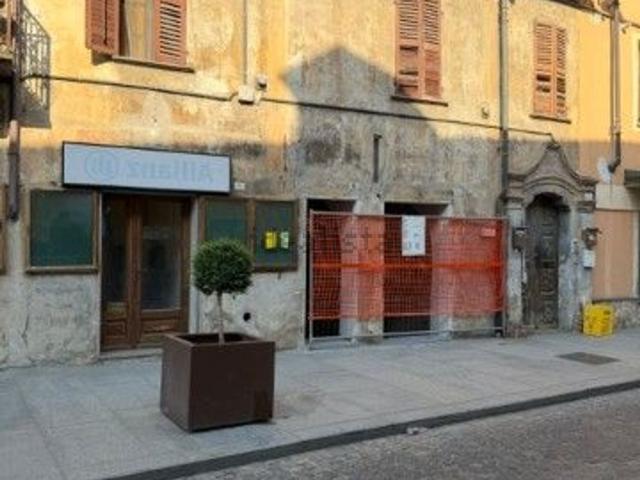 Locale Commerciale in affitto a Piemonte, Cuneo