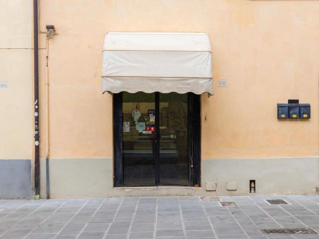 Locale Commerciale in affitto a Sansepolcro, Toscana