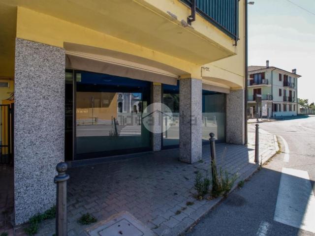 Locale Commerciale in affitto a Mairano, Casaletto Lodigiano