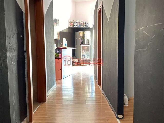 Locale Commerciale in affitto a Puglia, Barletta-andria-trani