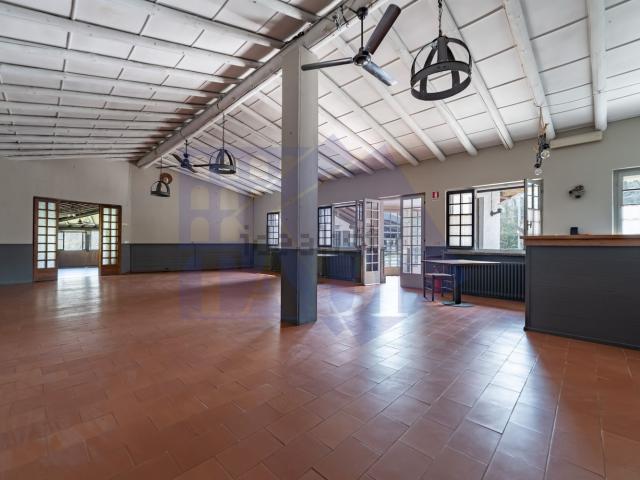 Locale Commerciale in affitto a Piemonte, Novara